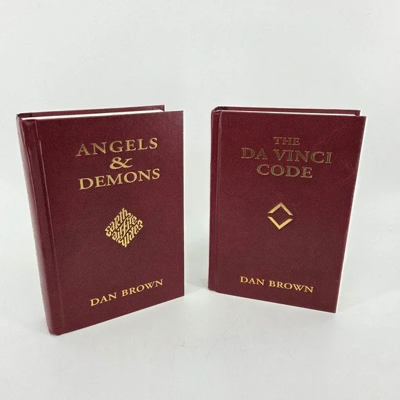 Dan Brown The Da Vinci Code Angels & Demons Hardcover Slipcase Set Atria Books - Picture 9 of 11